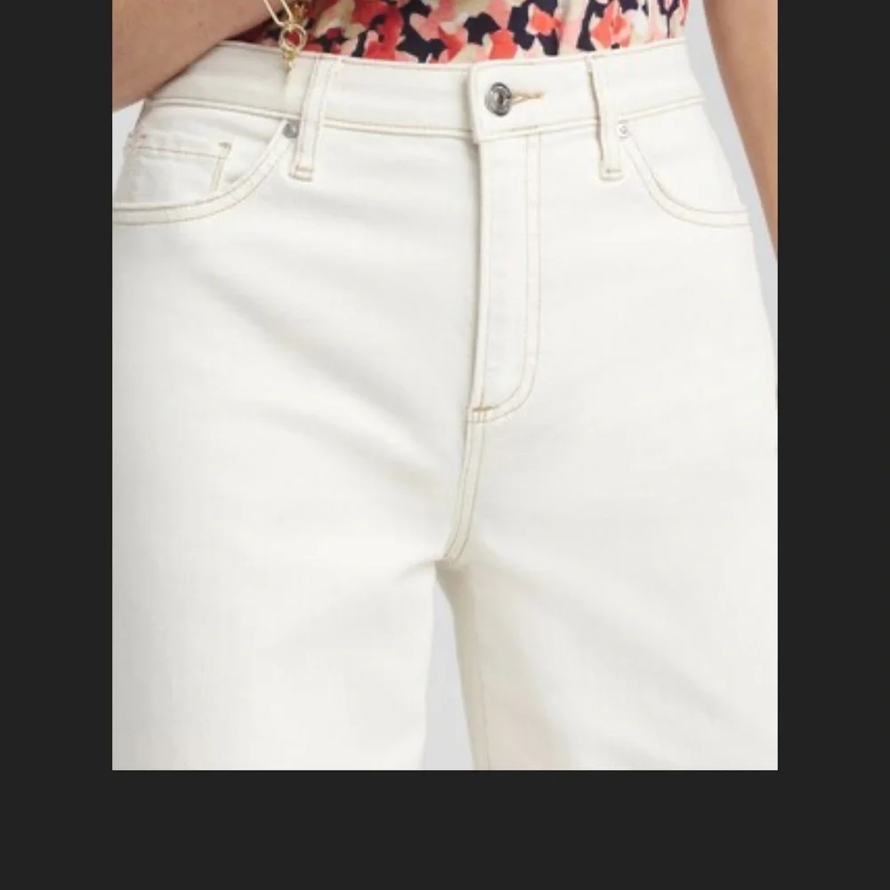 Chico's White Trouser Crop Pants - Picture 3 of 5